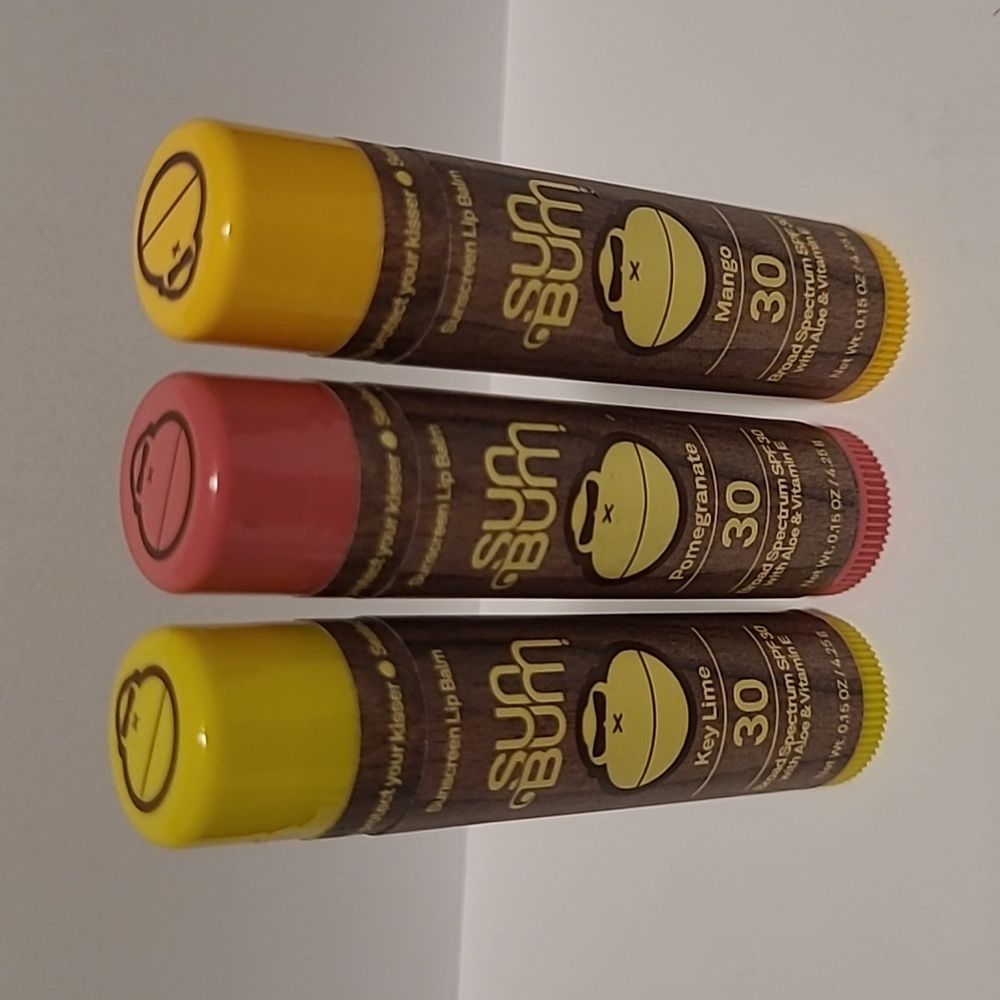Sun Bum Chapstick 3-Pack! All Brand New No Box. Being Sold as a Lot ❤️